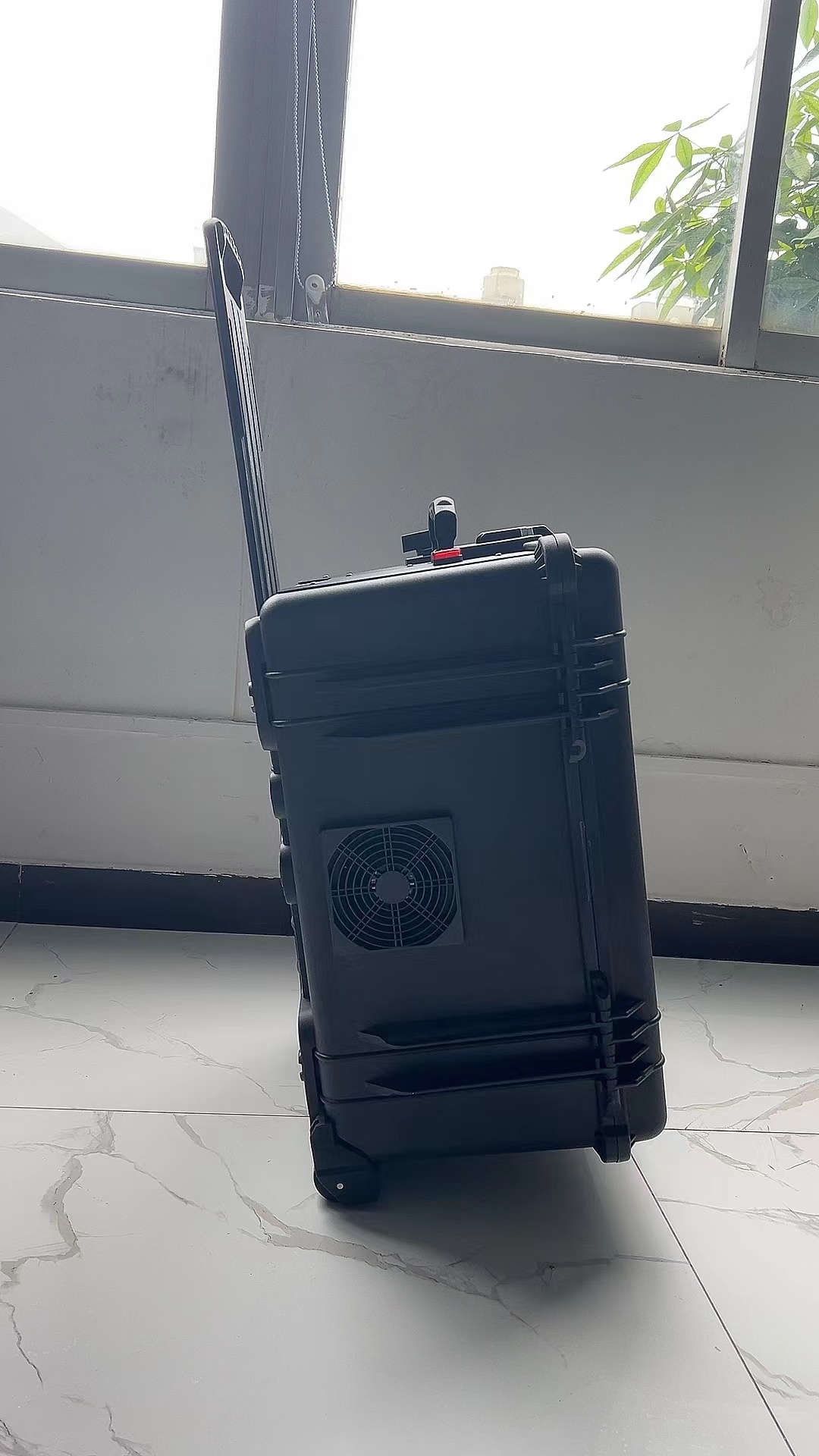 长泰手拉箱型移动通信干扰器